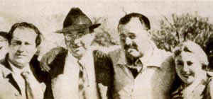 Foto: Rafael Alberti, poeta spagnolo; Dos Pasos, Ernest Hemingway, Maria Teresa Leņn